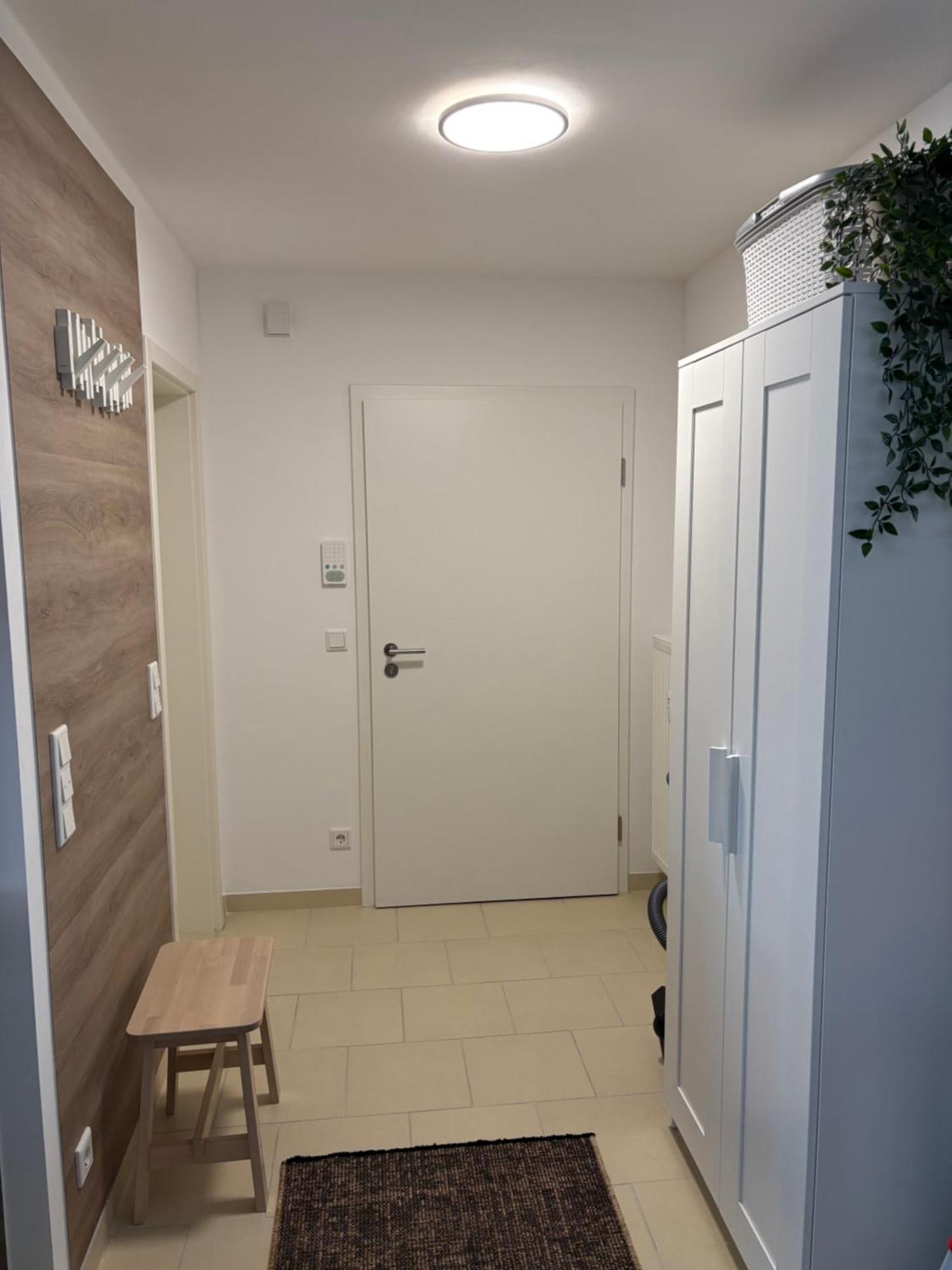 Grosse Gemuetliche Ferienwohnung Mit Klimaanlage, Parkplatz Inklusive Top ! Fürth Extérieur photo
