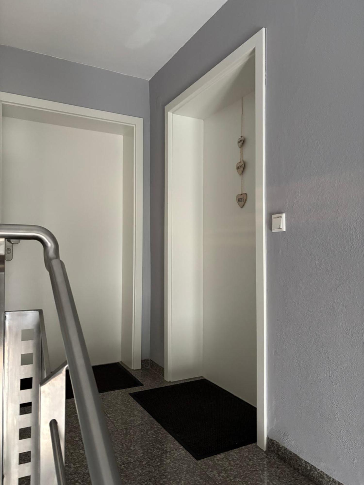 Grosse Gemuetliche Ferienwohnung Mit Klimaanlage, Parkplatz Inklusive Top ! Fürth Extérieur photo